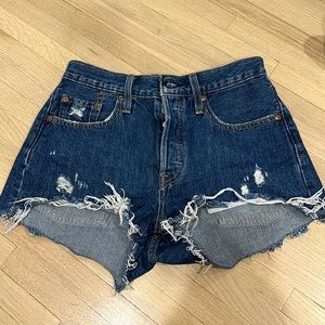 Levi jean shorts